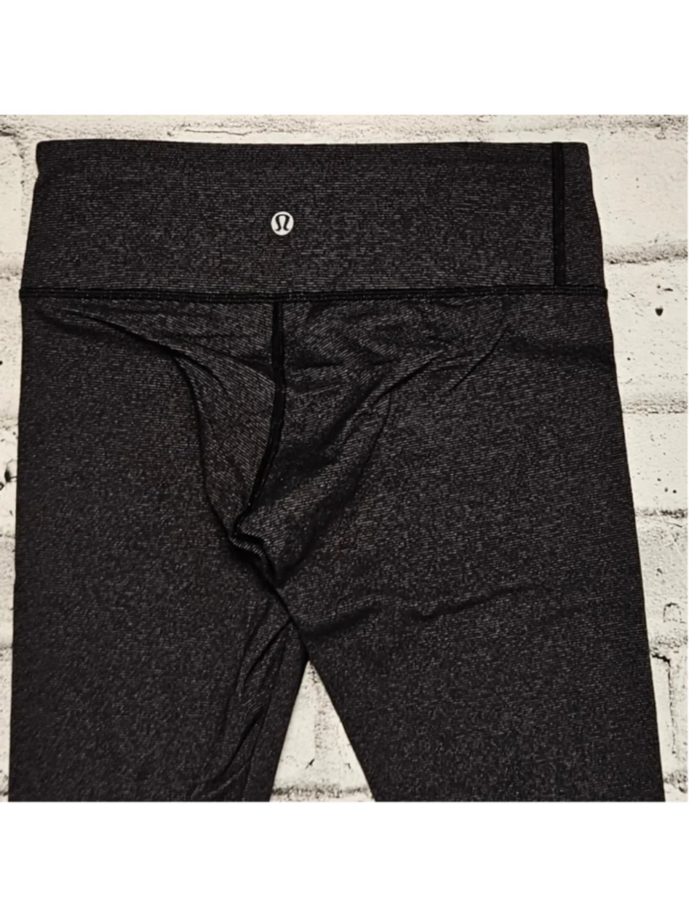 Lululemon Leggings Black High Rise Athletic Yoga Pants Size 4